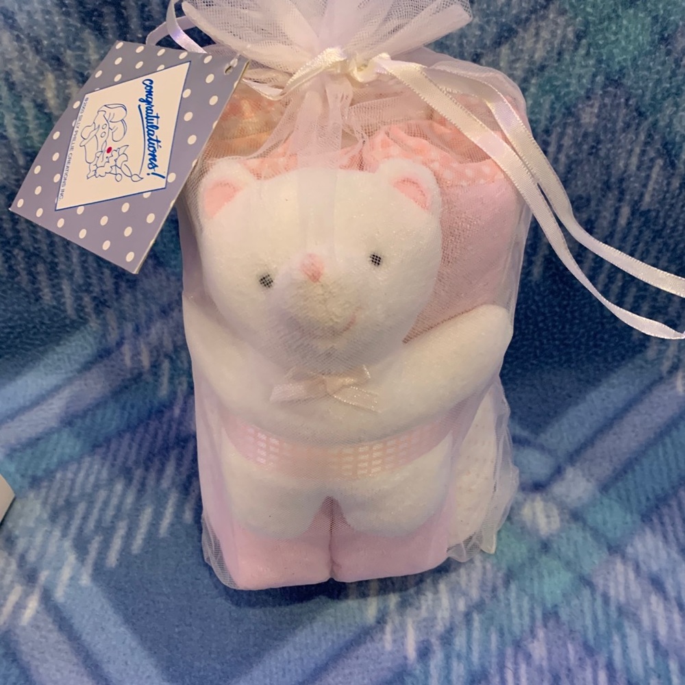 NWT baby wash cloths non smoking home. Pink/White